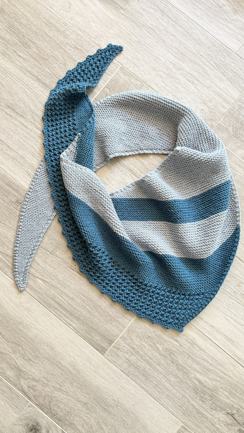 Nicola's Boomerang Scarf PDF