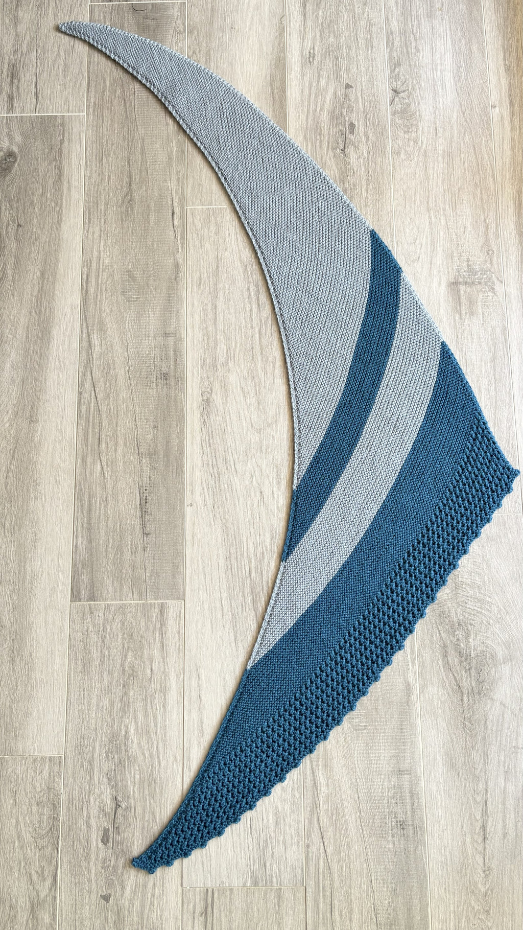 Nicola's Boomerang Scarf PDF