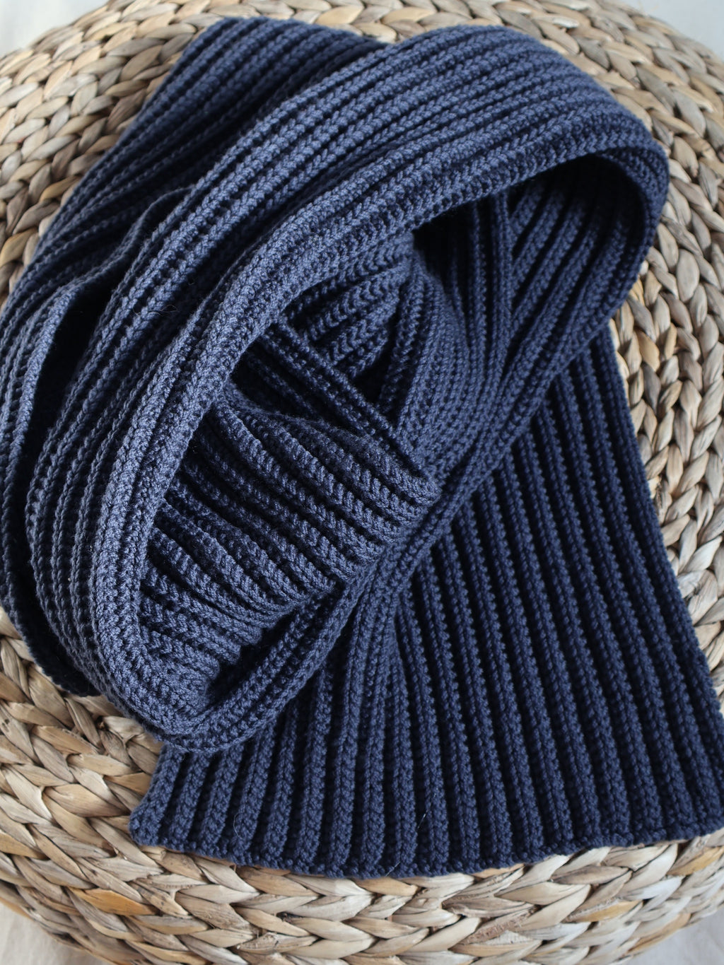 PT 8664 Snuggly Scarf - Knitting or Crochet Pattern